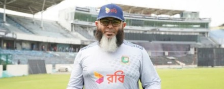 Mushtaq Ahmed joined the Bangladesh team