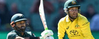 Australia defeats Pakistan by 2 wickets in the first ODI