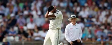 India Let England Slip Through the Cracks on a Frustrating Day at Headingley